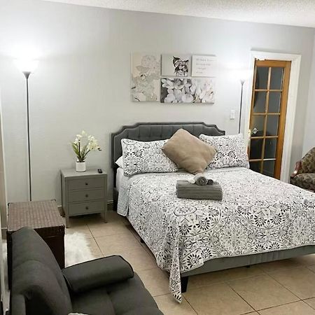 فيلا Amazing & Cozy Duplex Near Zoo Miami ! المظهر الخارجي الصورة