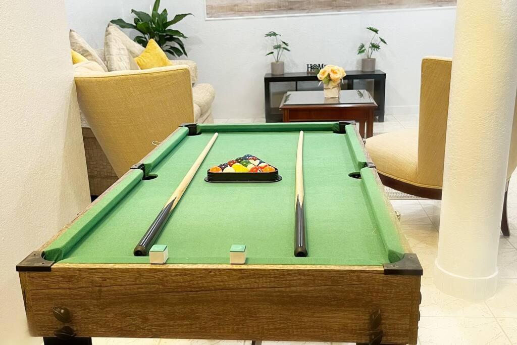 فيلا Amazing & Cozy Duplex Near Zoo Miami ! المظهر الخارجي الصورة