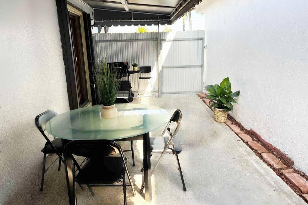 فيلا Amazing & Cozy Duplex Near Zoo Miami ! المظهر الخارجي الصورة