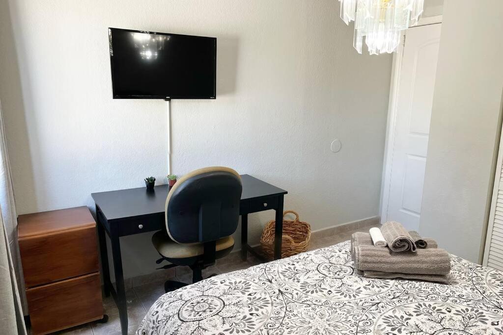 فيلا Amazing & Cozy Duplex Near Zoo Miami ! المظهر الخارجي الصورة