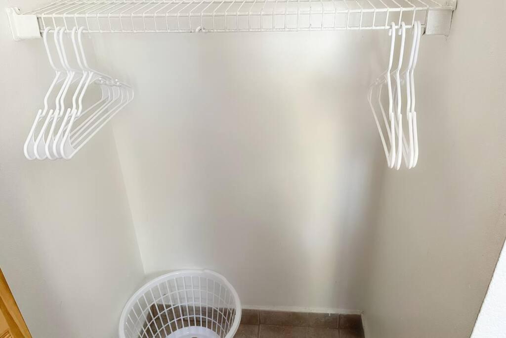 فيلا Amazing & Cozy Duplex Near Zoo Miami ! المظهر الخارجي الصورة