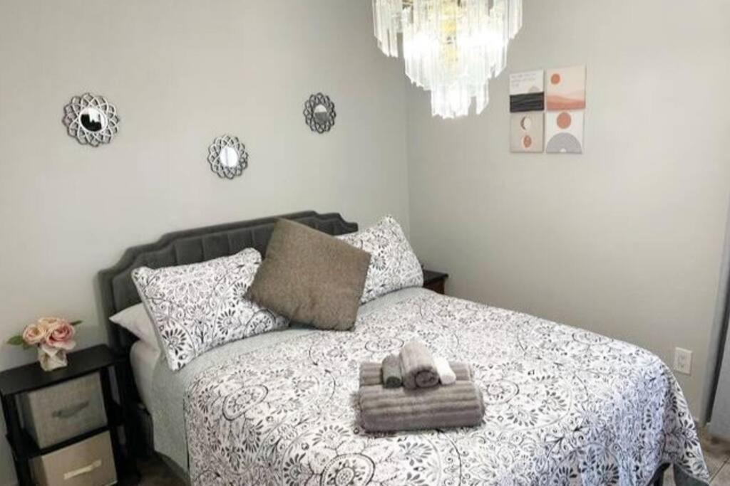 فيلا Amazing & Cozy Duplex Near Zoo Miami ! المظهر الخارجي الصورة